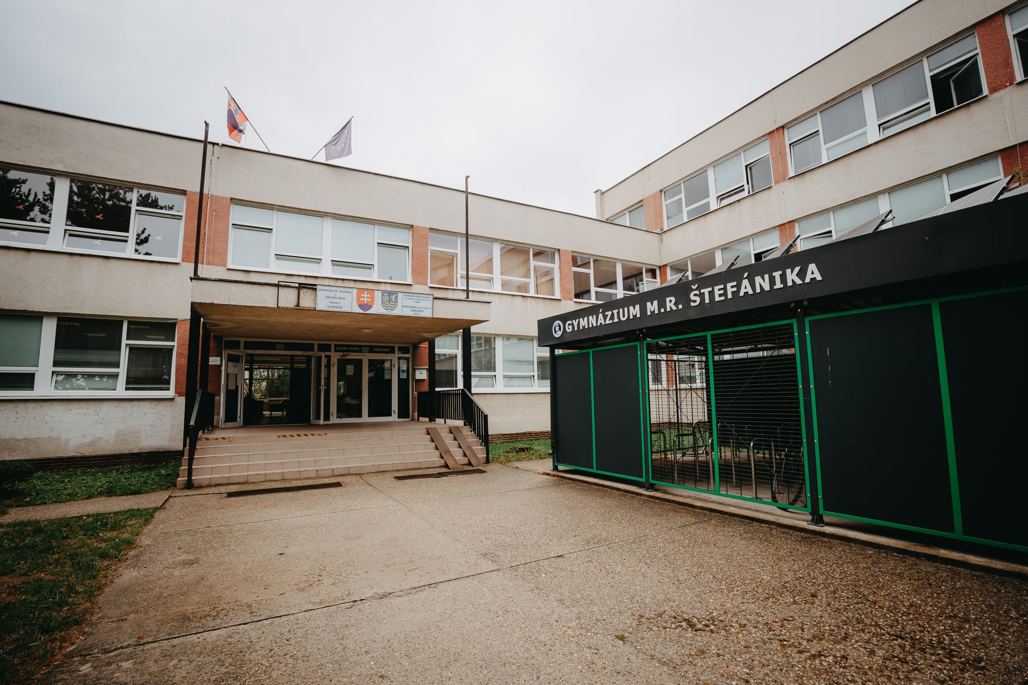 Gymnázium Imre Madácha s VJM - Madách Imre Magyar Tanítási  Nyelvű Gimnázium