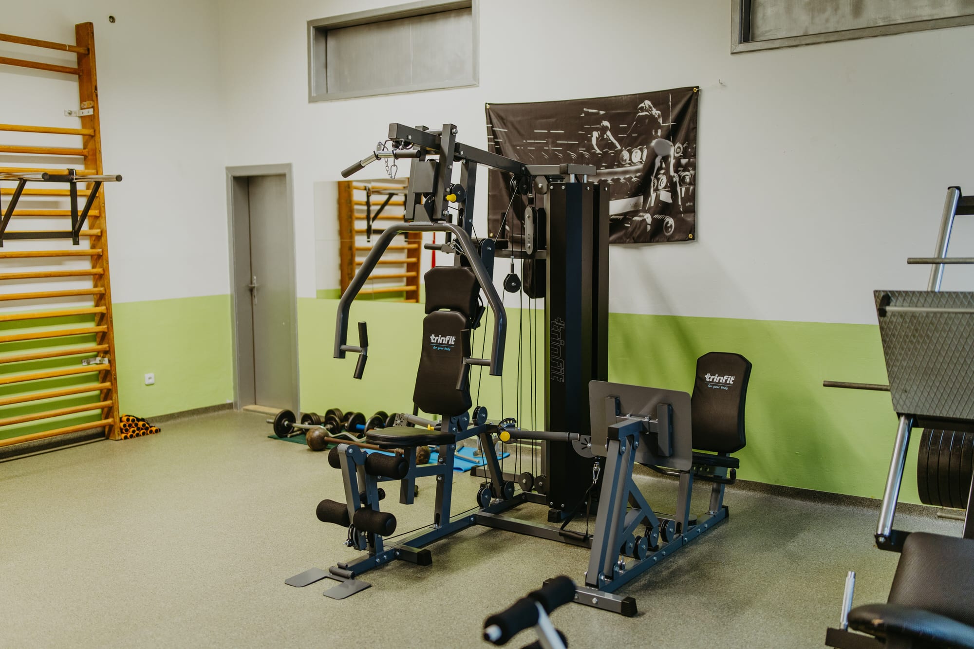 Gymnázium Vojtecha Mihálika