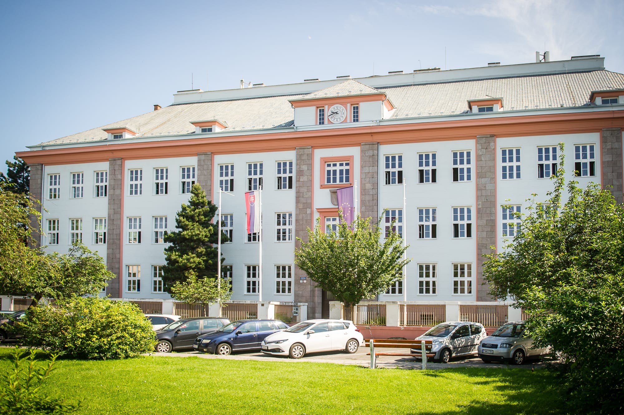 Gymnázium Pierra de Coubertina