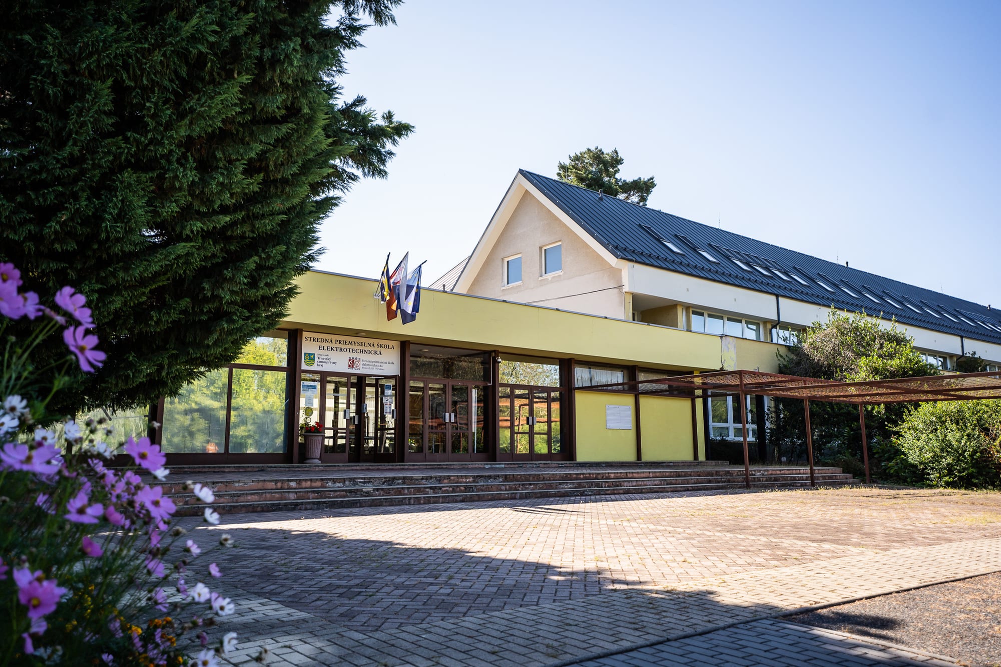 Stredná priemyselná škola elektrotechnická