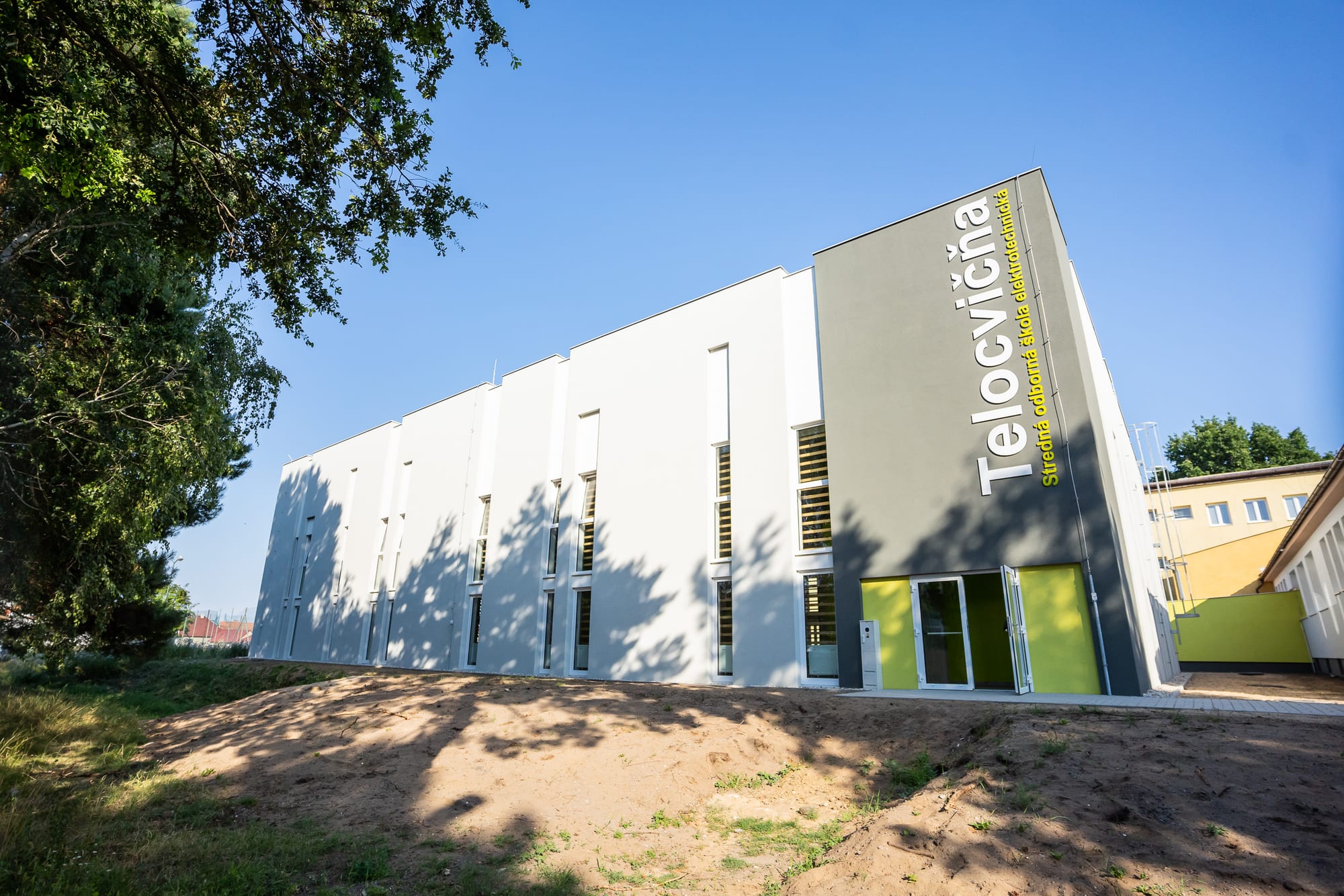 Stredná odborná škola elektrotechnická